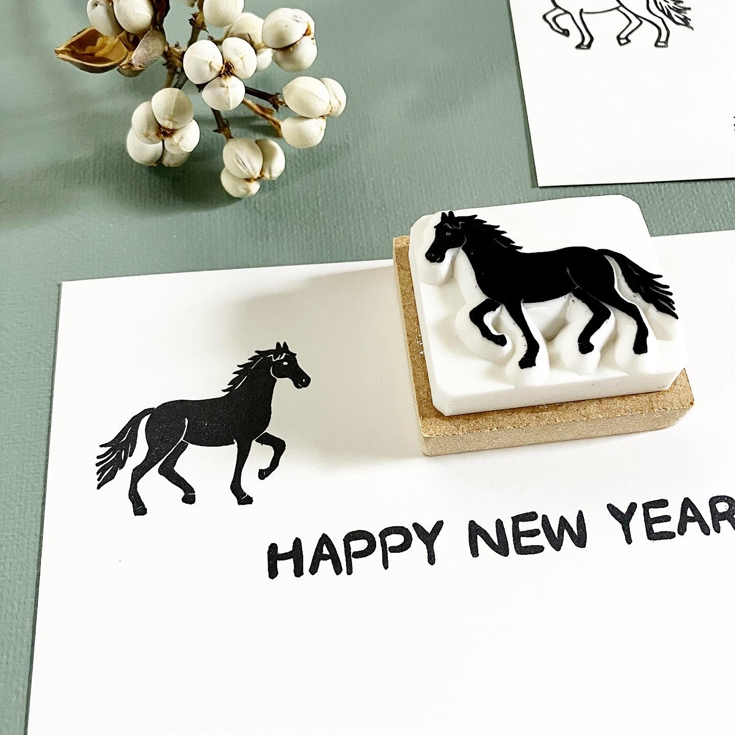 2026年＊年賀状に☆シンプルおしゃれ❤︎白と黒の馬《午年》消しゴムはんこセット＊ | 4枚目