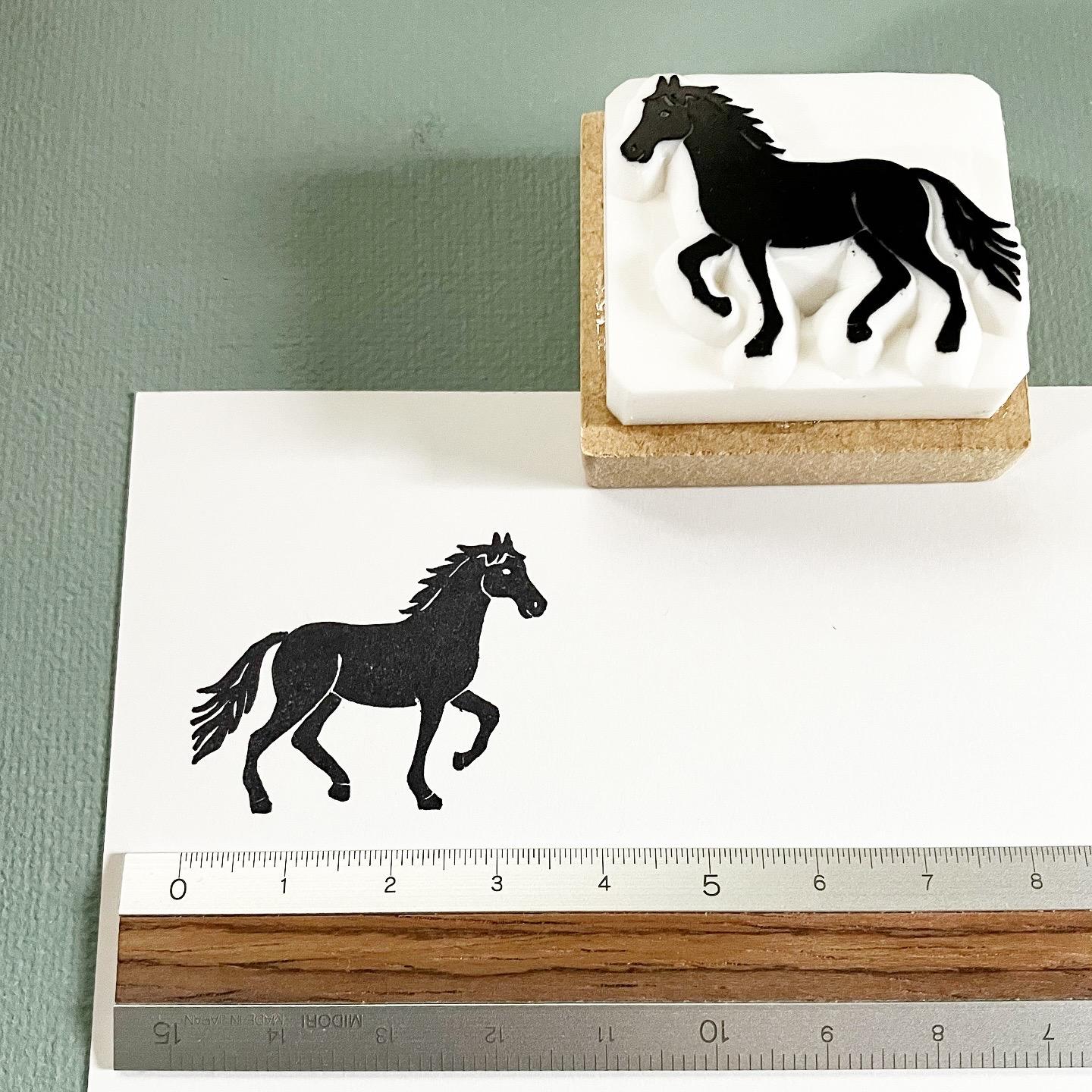 2026年＊年賀状に☆シンプルおしゃれ❤︎白と黒の馬《午年》消しゴムはんこセット＊ | 6枚目